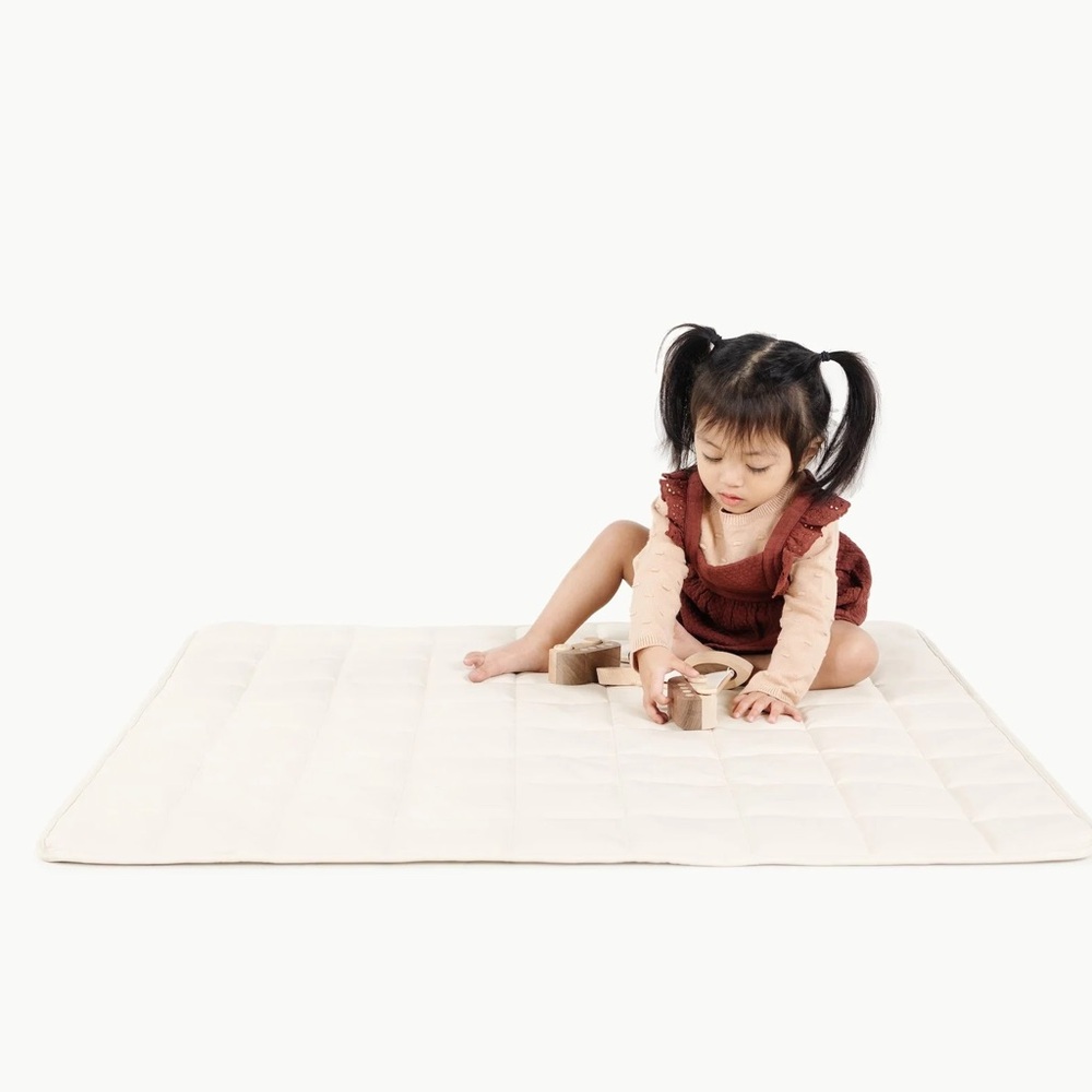 gathre quilted mini mat in ivory